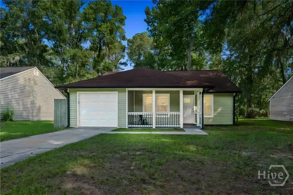 18 E White Hawthorne Drive, Savannah, GA 31419