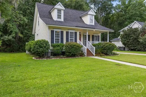 105 Cottage Court, Richmond Hill, GA 31324