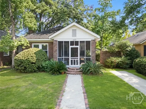 220 E 53rd Street, Savannah, GA 31405