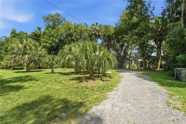 2102 East Boulevard, Savannah, GA 31410
