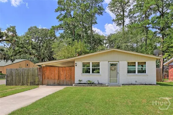 2332 Bona Bella Avenue, Savannah, GA 31406