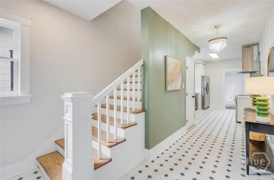 1008 E Waldburg Street #A, Savannah, GA 31401 - #3