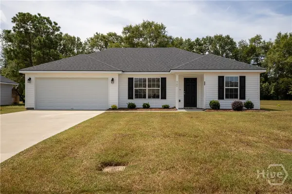 207 Bull Street, Glennville, GA 30427