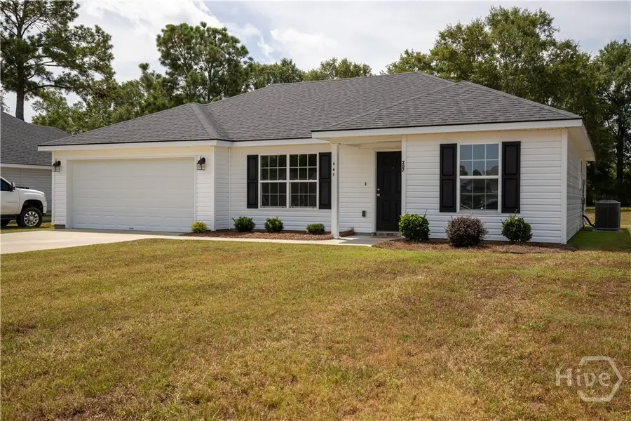 207 Bull Street, Glennville, GA 30427 - #3