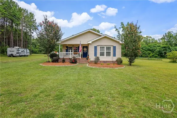 1327 Rl Roberts Road, Pembroke, GA 31321