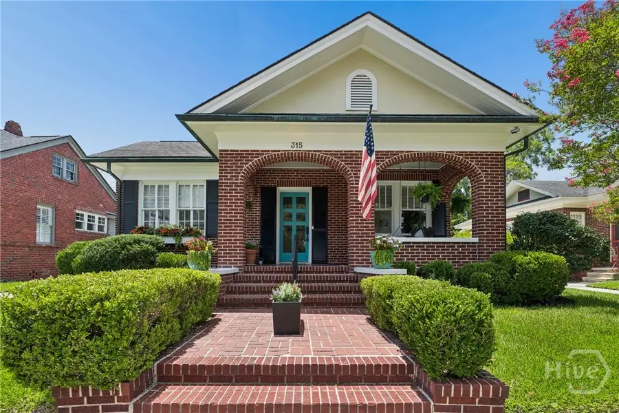 315 E 54th Street, Savannah, GA 31405 - #2