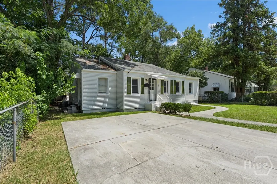 1224 E 53rd Street, Savannah, GA 31404 - #3