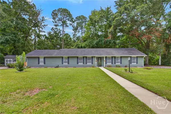 901 Queens Court, Hinesville, GA 31313