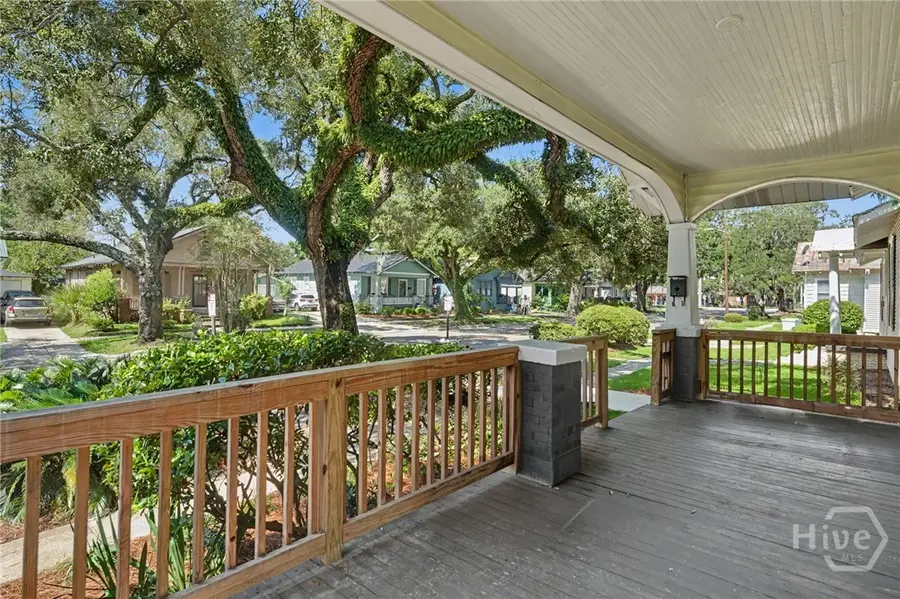 1124 E 37th Street, Savannah, GA 31404 - #3