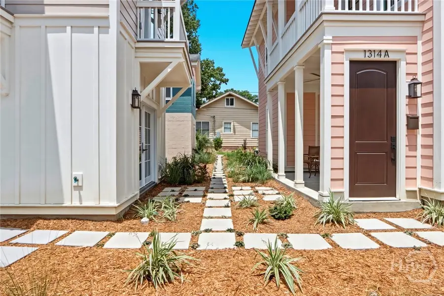 1314 E 38th Street #B, Savannah, GA 31404 - #3
