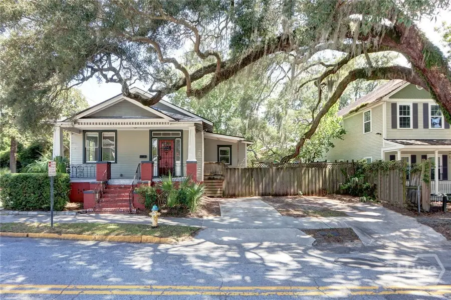 402 E 38th Street, Savannah, GA 31401 - #2