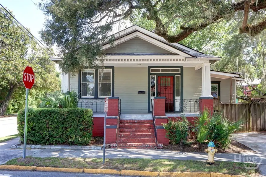 402 E 38th Street, Savannah, GA 31401 - #3