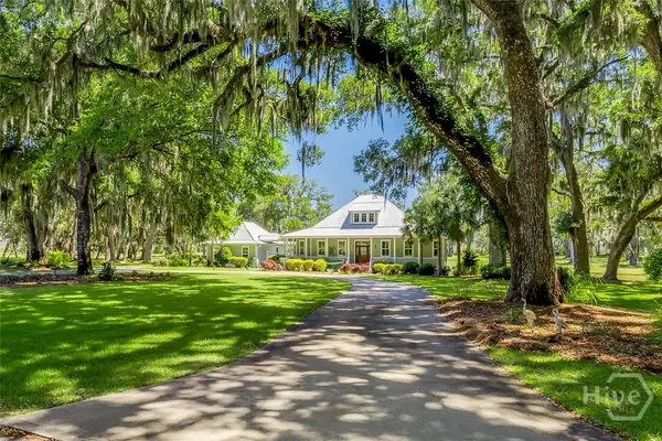 1105 Eagle Way Ne, Shellman Bluff, GA 31331