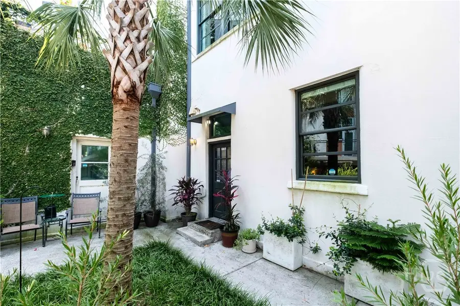 528 Selma Street #B, Savannah, GA 31401 - #2