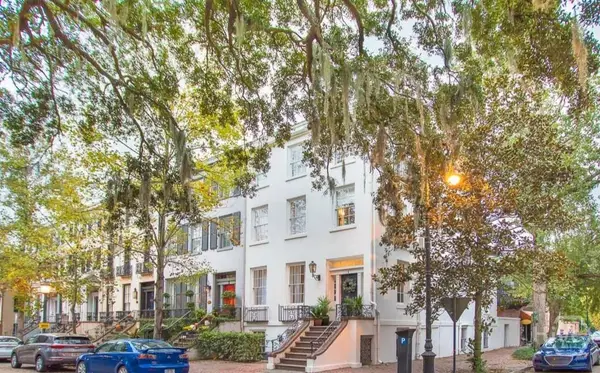 1 E Gordon Street #Studio, Savannah, GA 31401