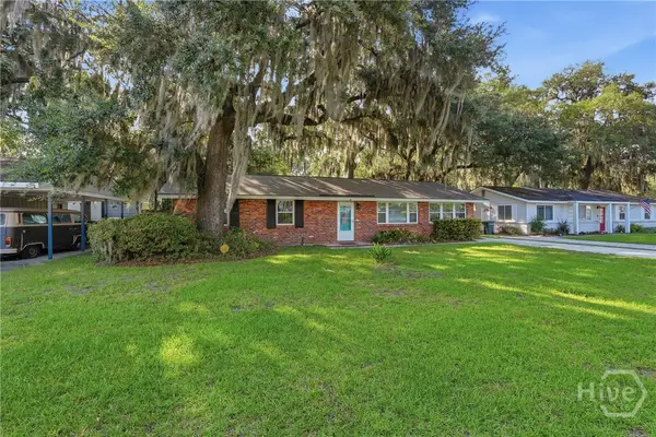 32 Silverstone Circle, Savannah, GA 31406