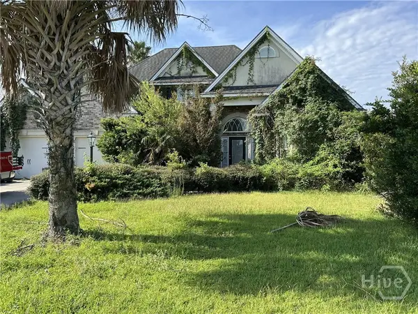 19 Club House Drive, Savannah, GA 31419