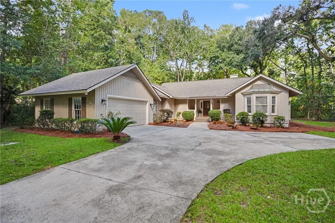 4 Willoughby Lane, Savannah, GA 31411 - #1