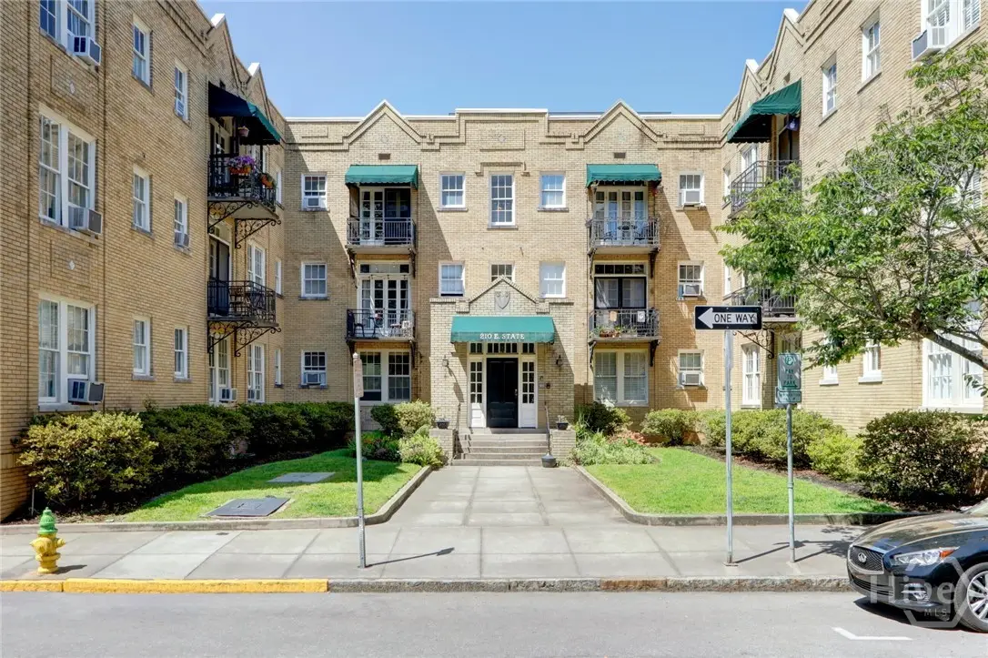 210 E State Street #24, Savannah, GA 31401 - #1