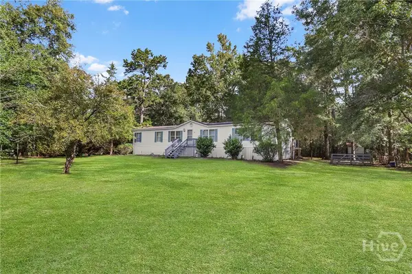 208 River Oak Drive, Bloomingdale, GA 31302