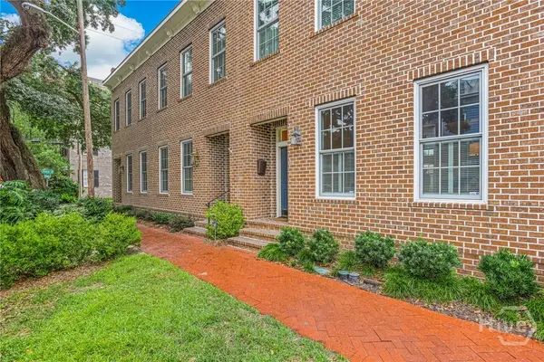 506 E Mcdonough Street, Savannah, GA 31401