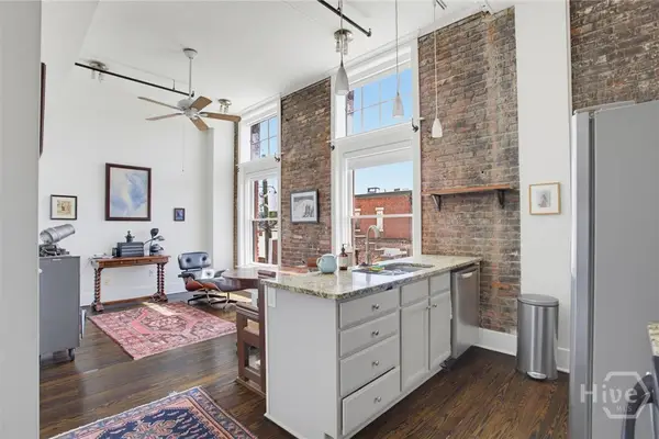 9 W York Street #305, Savannah, GA 31401