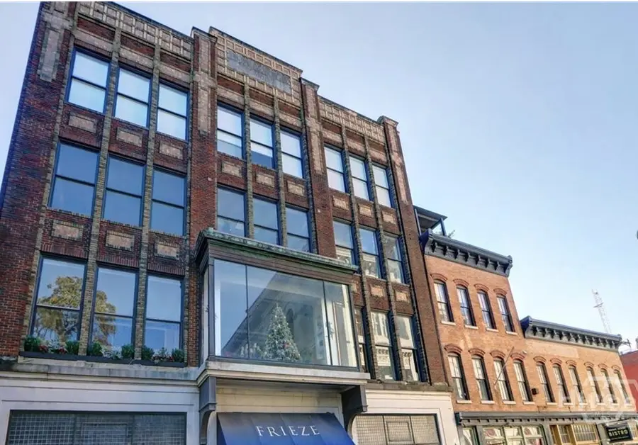 9 W York Street #305, Savannah, GA 31401 - #2