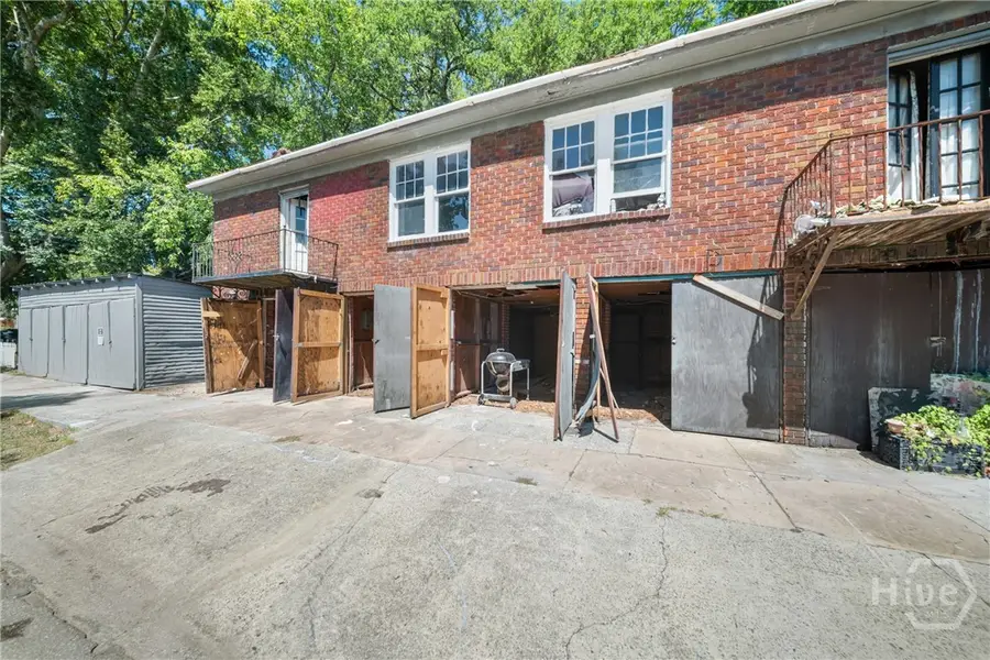 108 W 33rd Street, Savannah, GA 31401 - #2