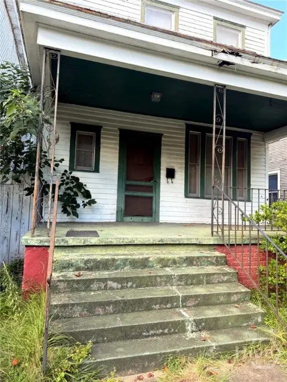 218 W 41st Street, Savannah, GA 31408 - #2