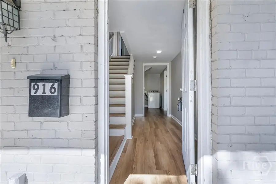 916 E 35th Street, Savannah, GA 31401 - #2