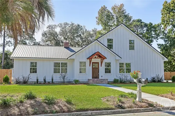 27 Pine Drive, Savannah, GA 31405