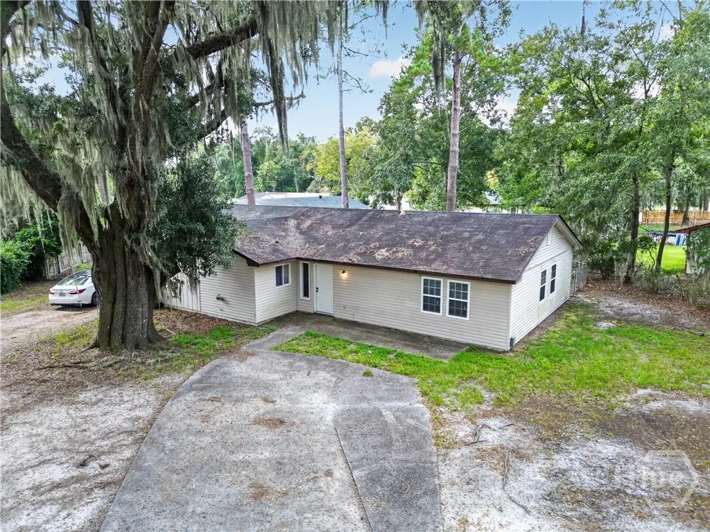 131 Cherokee Circle, Hinesville, GA 31313 - #1