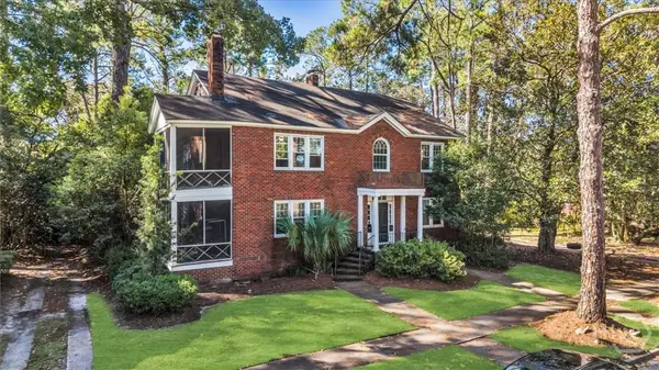 219 E 56th Street, Savannah, GA 31405