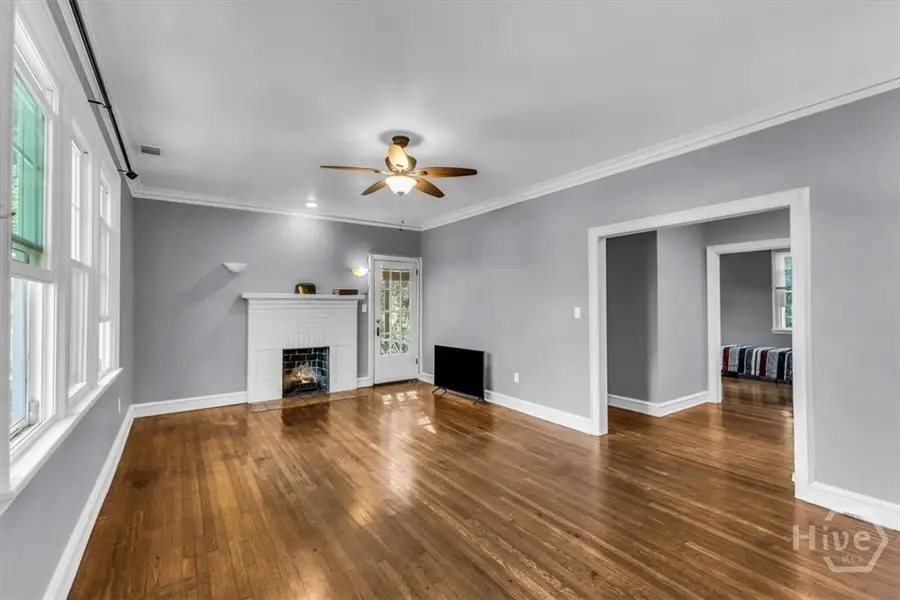 219 E 56th Street, Savannah, GA 31405 - #3