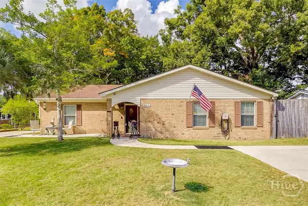 8613 Cresthill Avenue, Savannah, GA 31406