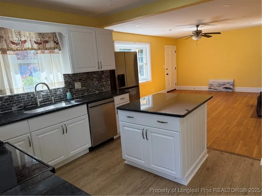210 W Elwood Avenue, Raeford, NC 28376 - Image #3