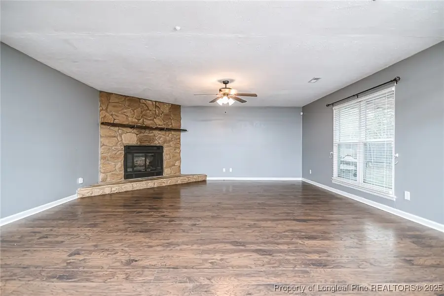 6925 Timbercroft Lane, Fayetteville, NC 28314 - Image #2