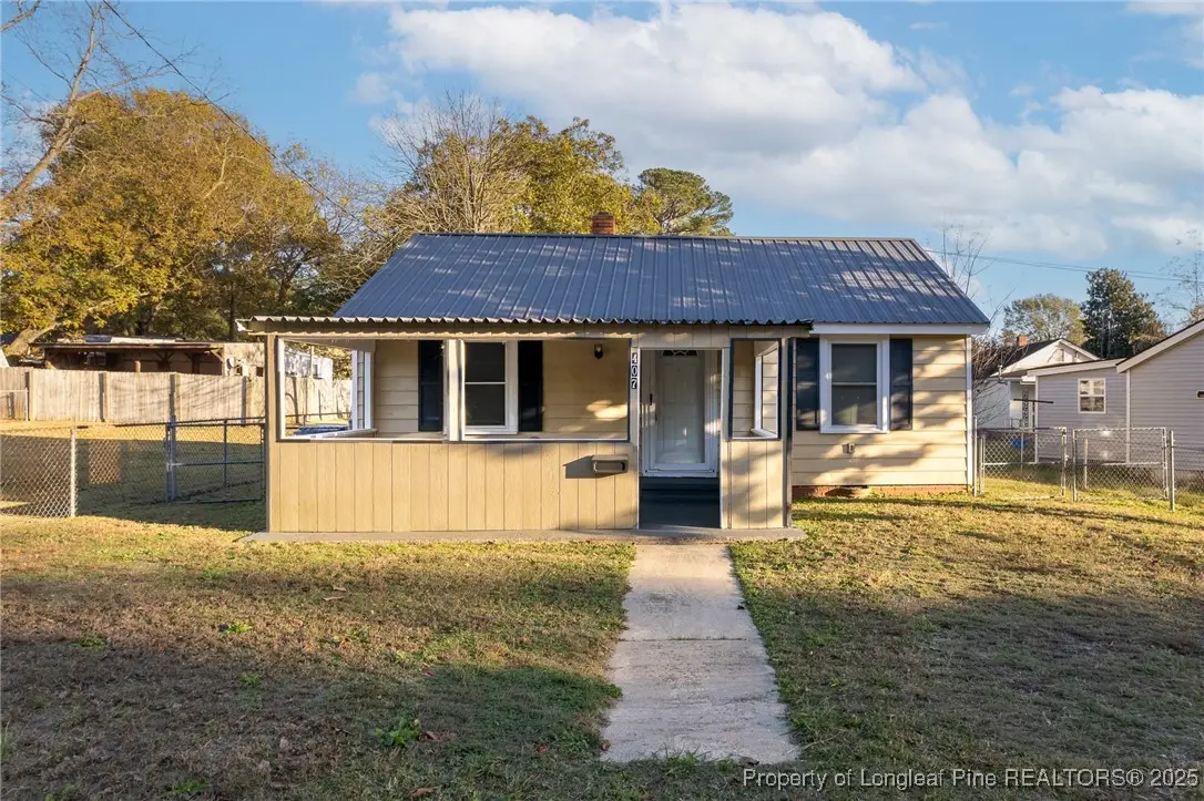 407 S Little Avenue, Dunn, NC 28334 - Image #1