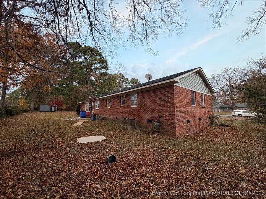 405 Quail Court, Fayetteville, NC 28303 - Image #2