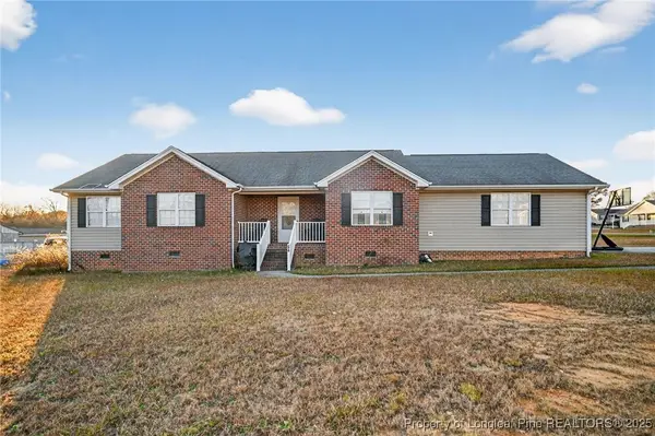 54 Canterbury Court, Roanoke Rapids, NC 27870