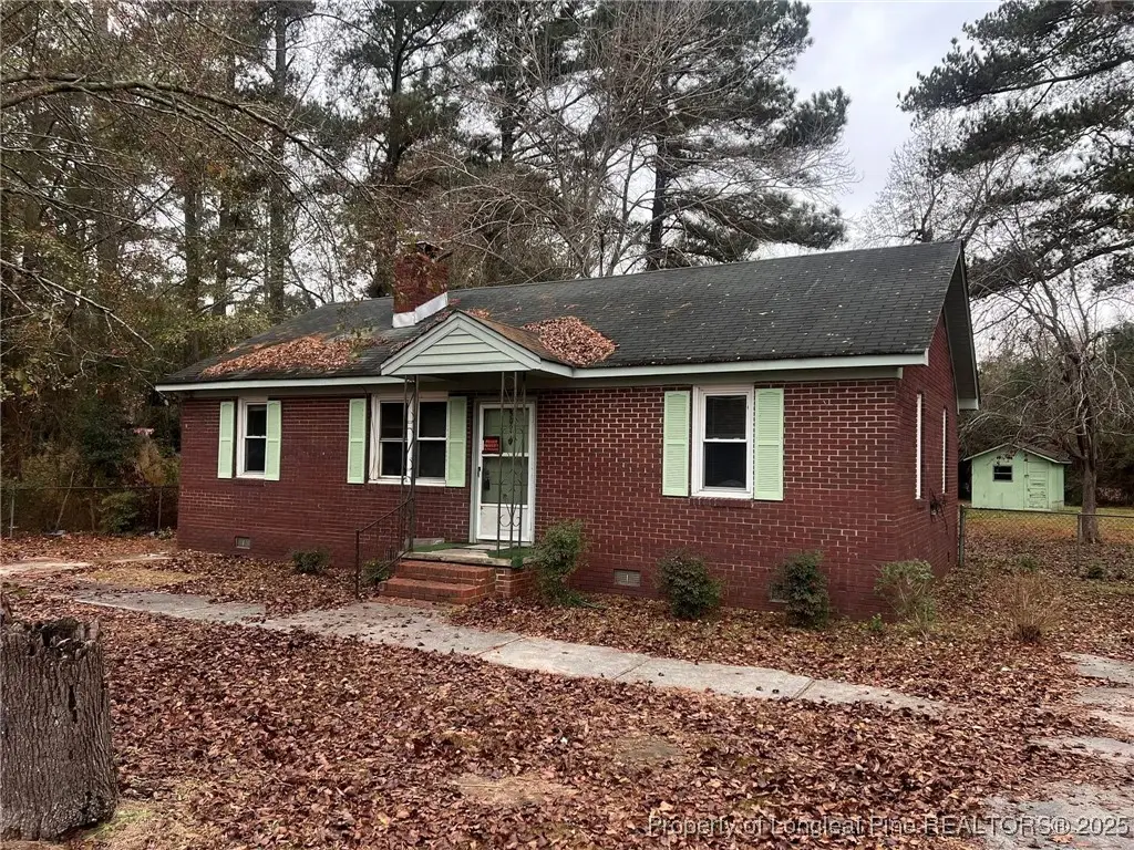 509 N Patterson Street, Maxton, NC 28364 - Image #1