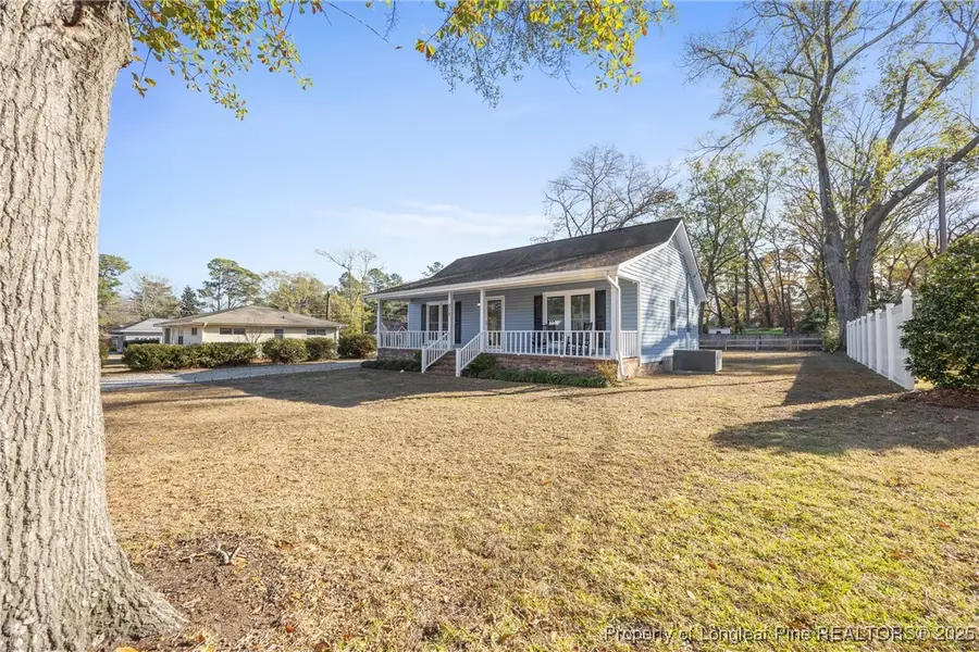 312 E Donaldson Avenue, Raeford, NC 28376 - Image #3