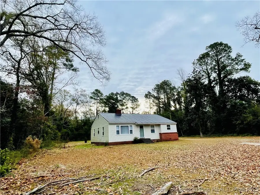 405 S Austin Street S, Maxton, NC 28364 - Image #2