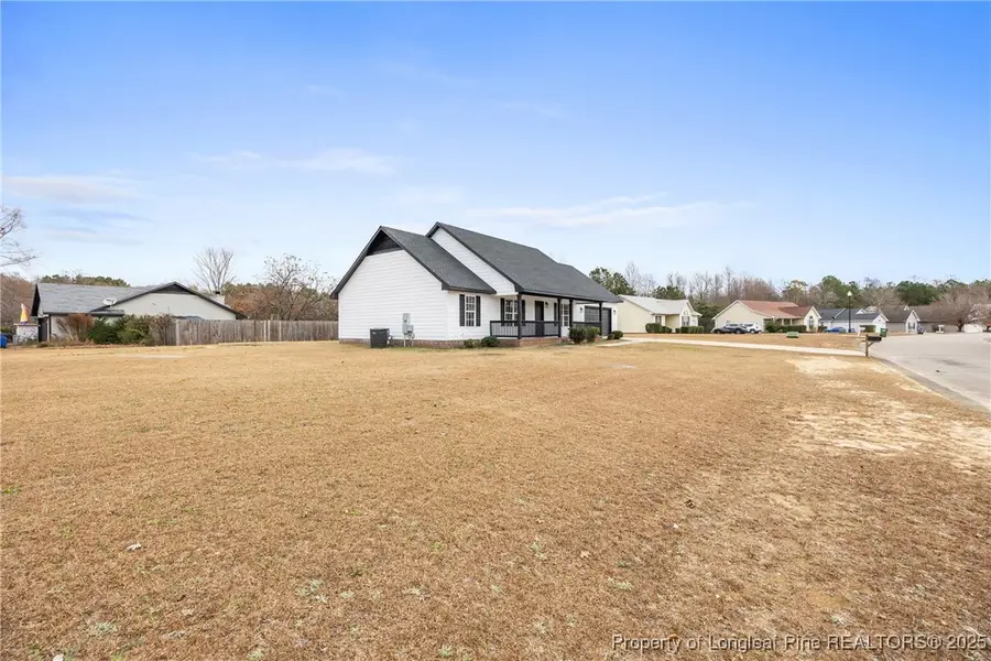 122 Tanner Loop, Raeford, NC 28376 - Image #3