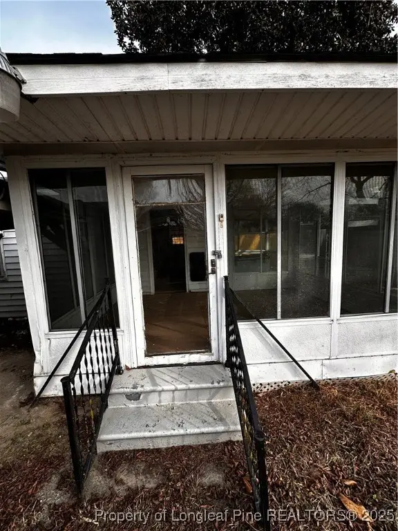 220 Winn Street, Mount Olive, NC 28365 - Image #3