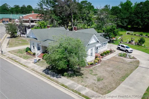 208 W Thompson Street, Fairmont, NC 28340