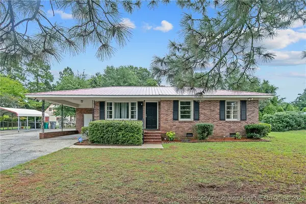 4914 Pinewood Drive, Hope Mills, NC 28348