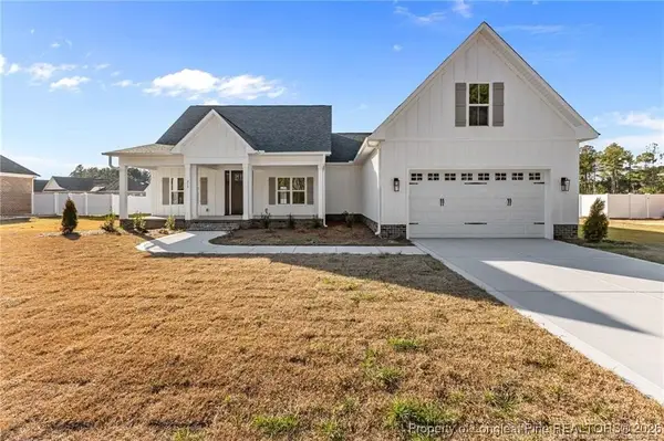 6729 Sim Canady Road, Hope Mills, NC 28348