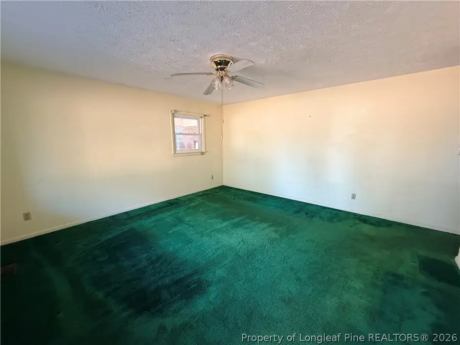 809 W Allen Lane, Laurinburg, NC 28352 - #2