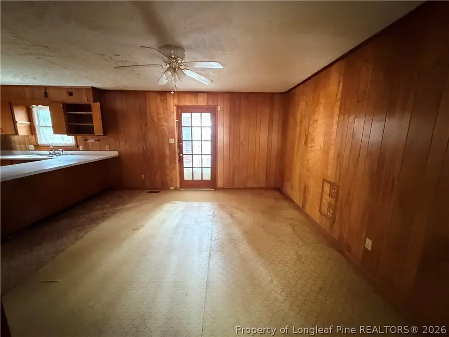 809 W Allen Lane, Laurinburg, NC 28352 - #3